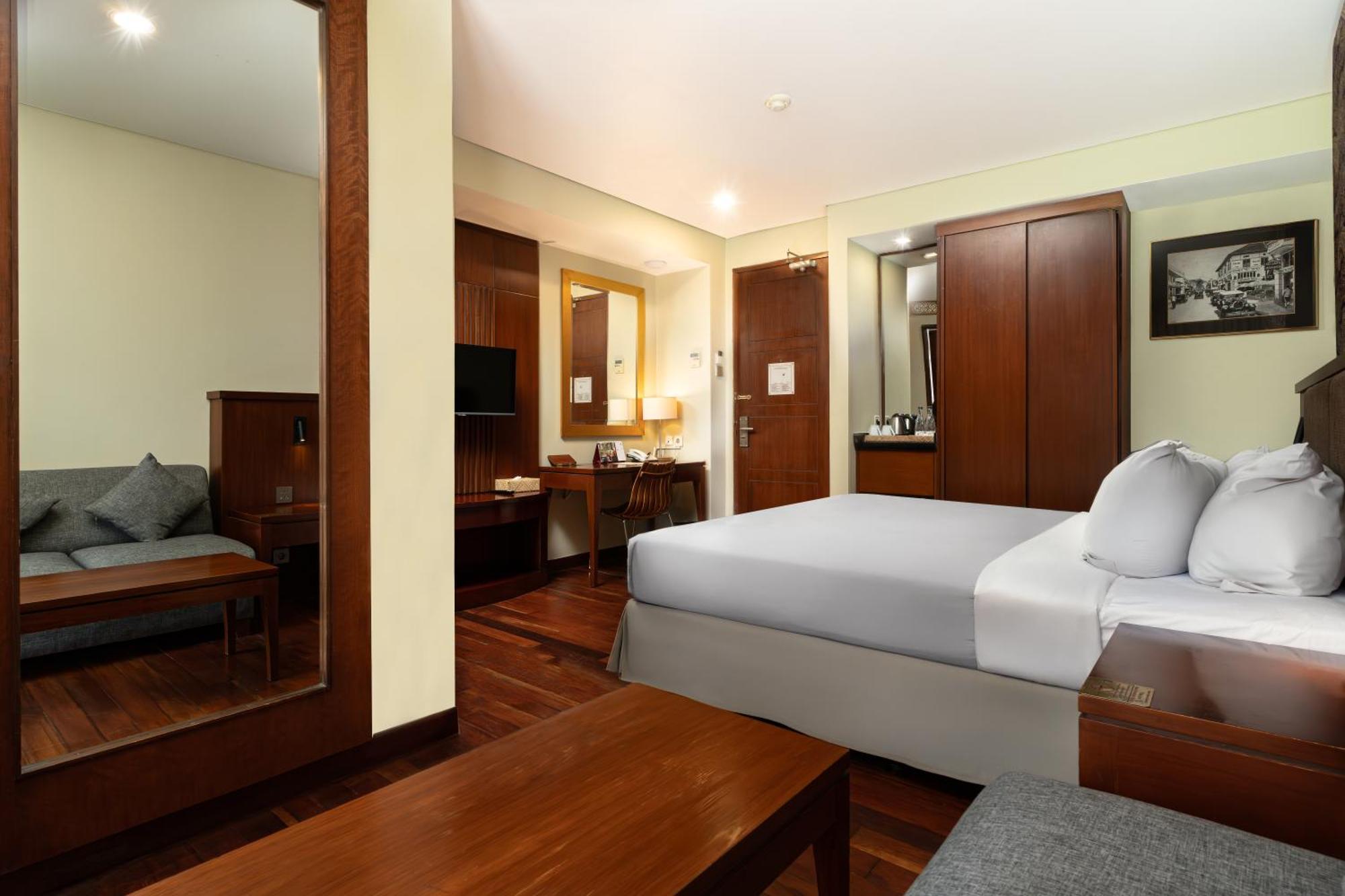 House Sangkuriang Hotel Bandung Exterior photo