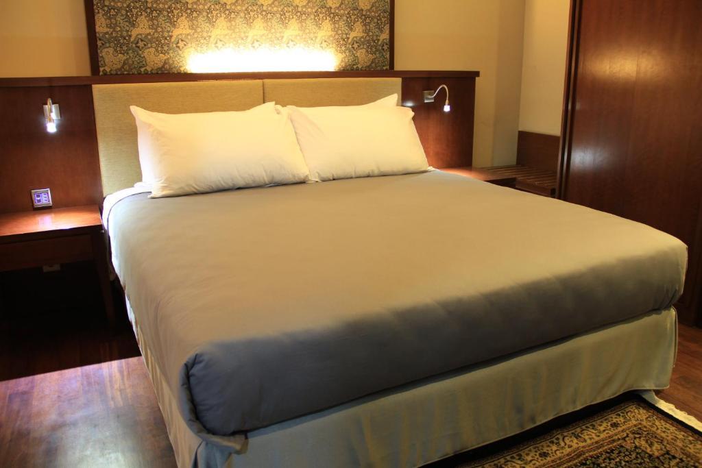 House Sangkuriang Hotel Bandung Room photo
