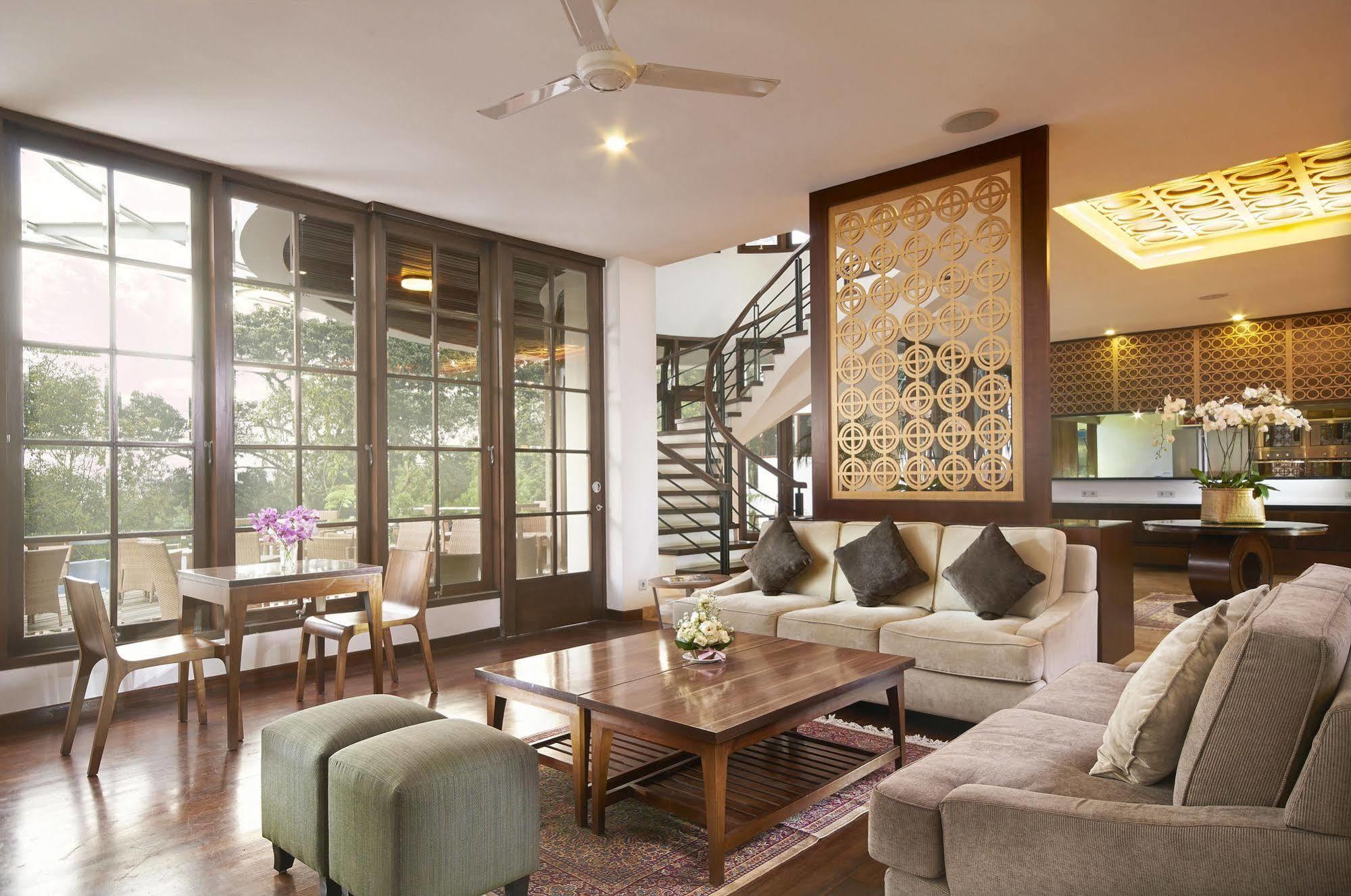 House Sangkuriang Hotel Bandung Exterior photo